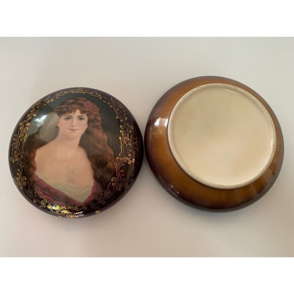 Royal‎ Vienna Porcelain Trinket Box 1920s Auburn Lady - Picture 5 of 7